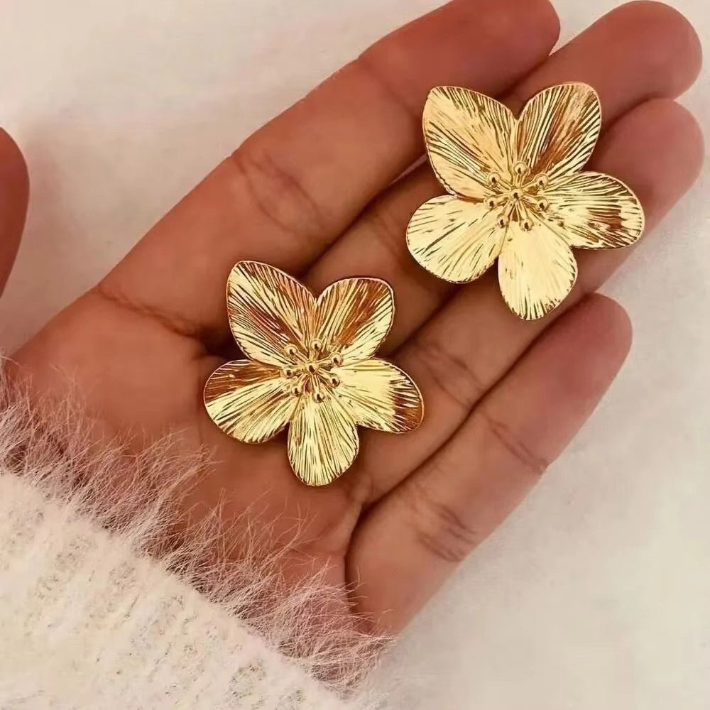 Pétales d'or - L'unique fleur - CUTTIE